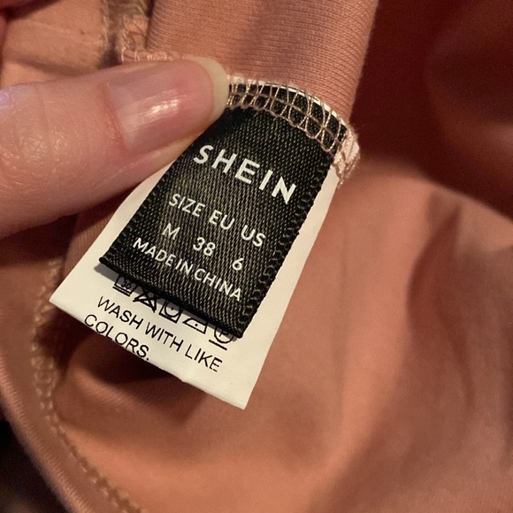 SHEIN pink skirt - Picture 3 of 3